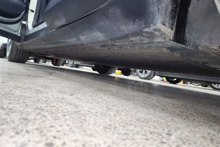 Used Deepal S05 2024 510Max Pure Electric Version Left Side Sill