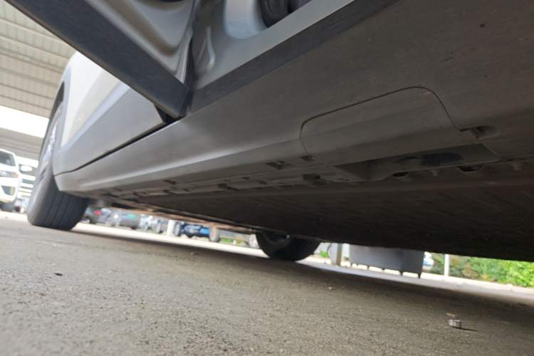 Used Deepal S05 2024 510Max Pure Electric Version Left Side Sill