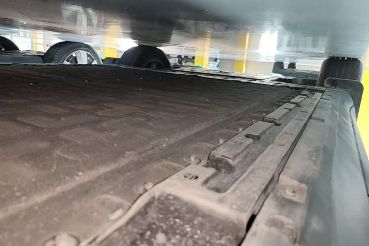 Used Deepal S05 2024 510Max Pure Electric Version Left Side Sill