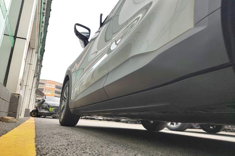 Used Deepal S05 2024 510Max Pure Electric Version Left Side Sill