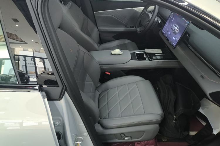 Used Deepal S05 2024 510 Plus Pure Electric Version Right Front Seat