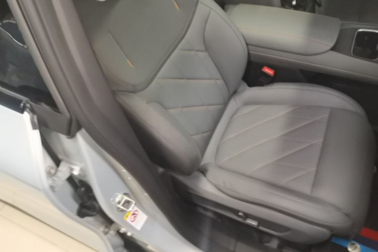 Used Deepal S05 2024 510 Plus Pure Electric Version Right Front Seat