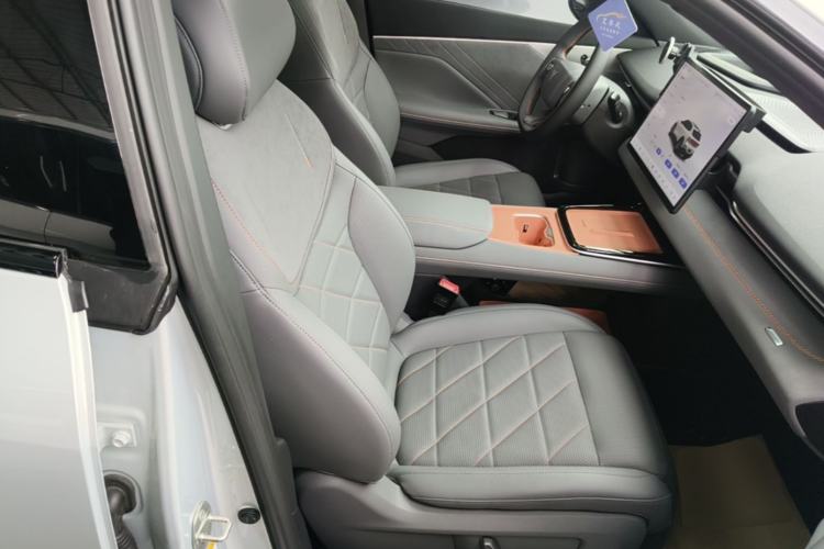 Used Deepal S05 2024 200Max Range-Extended Long-Range Version Right Front Seat