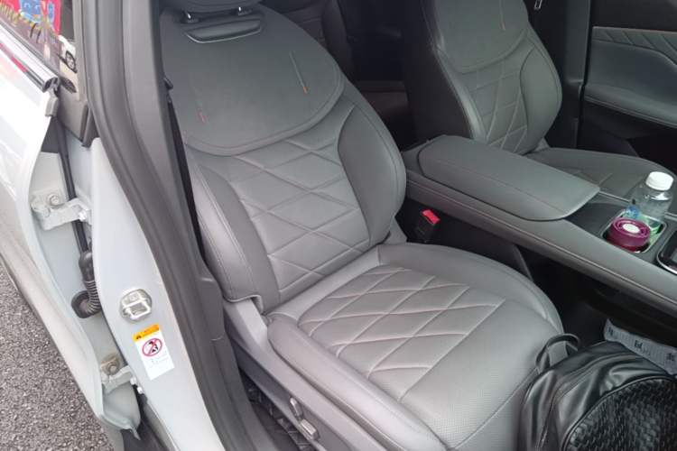 Used Deepal S05 2024 510 Ultra Pure Electric Version Right Front Seat