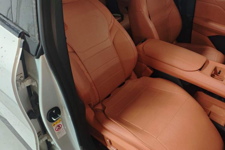 Used Deepal S05 2024 510Max Pure Electric Version Right Front Seat