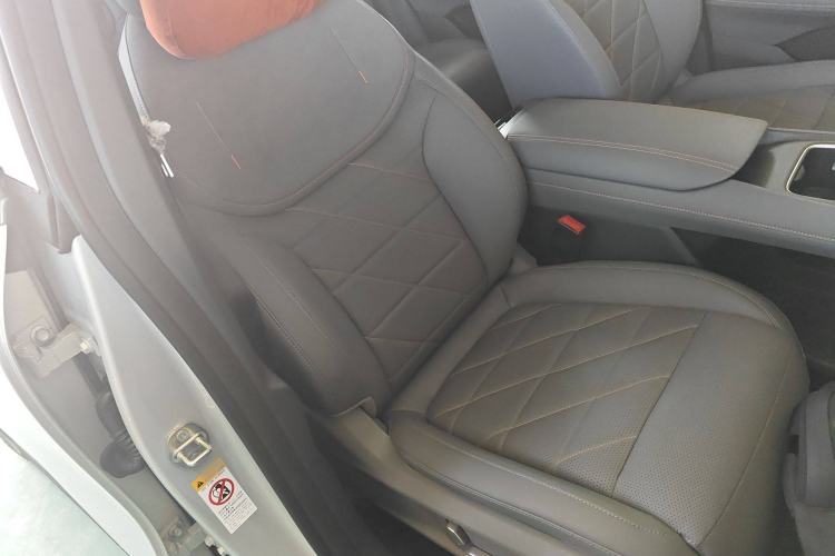 Used Deepal S05 2024 510Max Pure Electric Version Right Front Seat