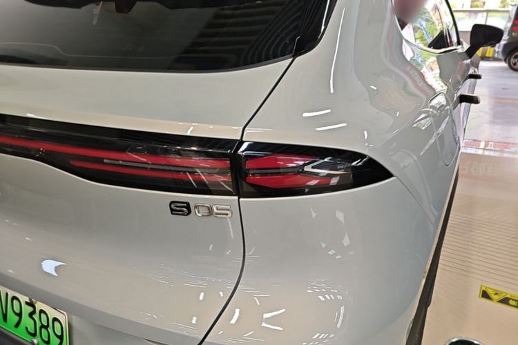 Used Deepal S05 2024 510Max Pure Electric Version Right Rear Taillight