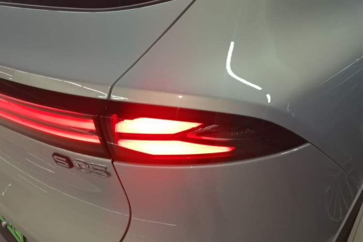 Used Deepal S05 2024 510 Plus Pure Electric Version Right Rear Taillight