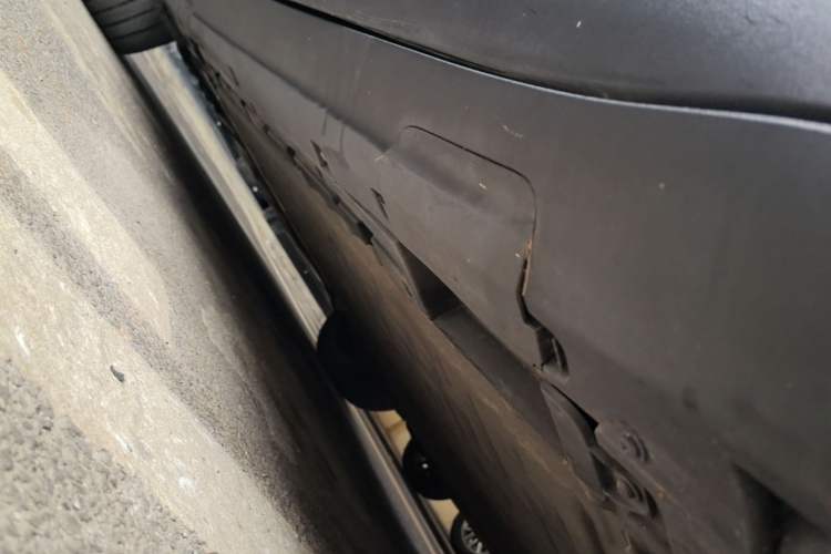 Used Deepal S05 2024 510 Ultra Pure Electric Version Right Side Sill