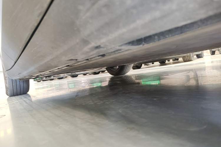 Used Deepal S05 2024 510Max Pure Electric Version Right Side Sill