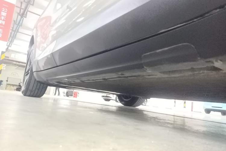 Used Deepal S05 2024 510Max Pure Electric Version Right Side Sill