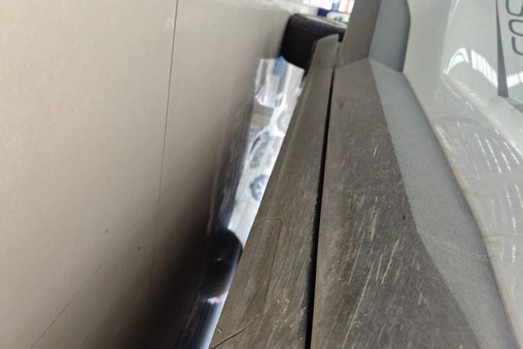 Used Deepal S05 2024 510 Ultra Pure Electric Version Right Side Sill