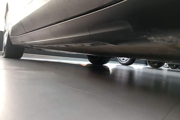 Used Deepal S05 2024 510 Ultra Pure Electric Version Right Side Sill