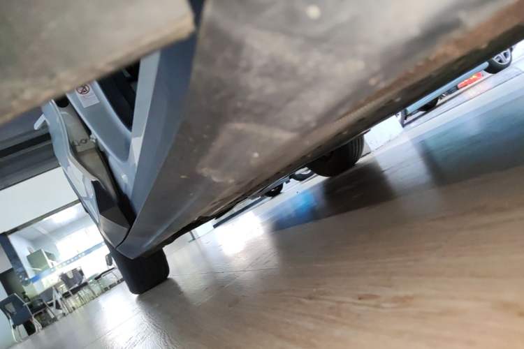 Used Deepal S05 2024 200Max Range-Extended Long-Range Version Right Side Sill