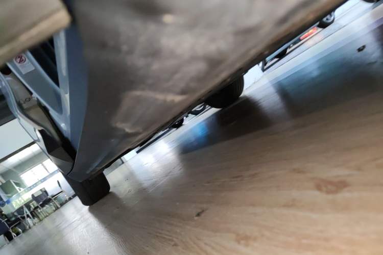 Used Deepal S05 2024 200Max Range-Extended Long-Range Version Right Side Sill