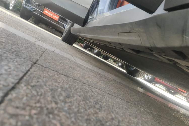 Used Deepal S05 2024 510Max Pure Electric Version Right Side Sill