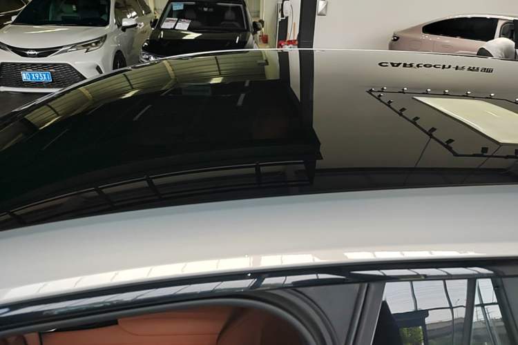 Used Deepal S05 2024 510Max Pure Electric Version Roof