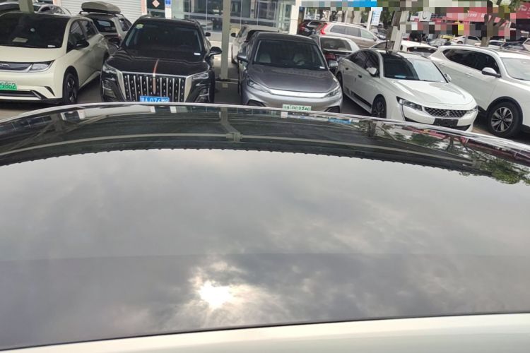 Used Deepal S05 2024 510Max Pure Electric Version Roof