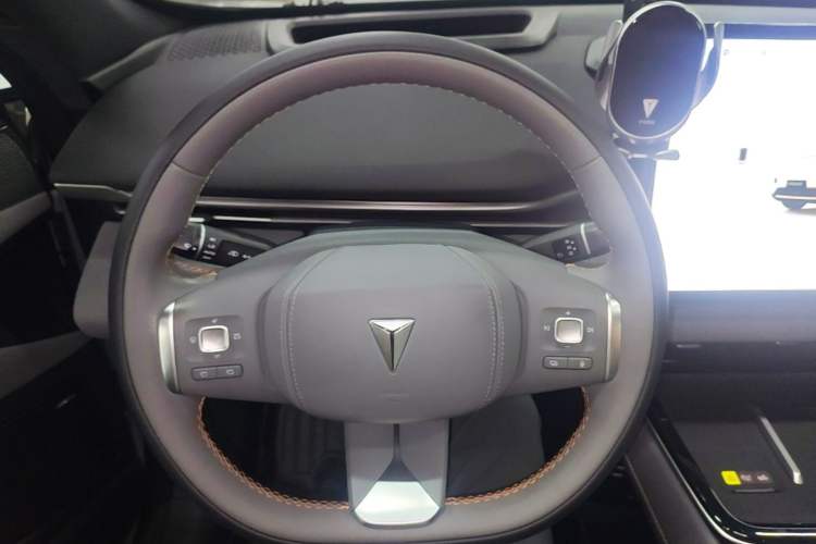 Used Deepal S05 2024 510Max Pure Electric Version Steering Wheel