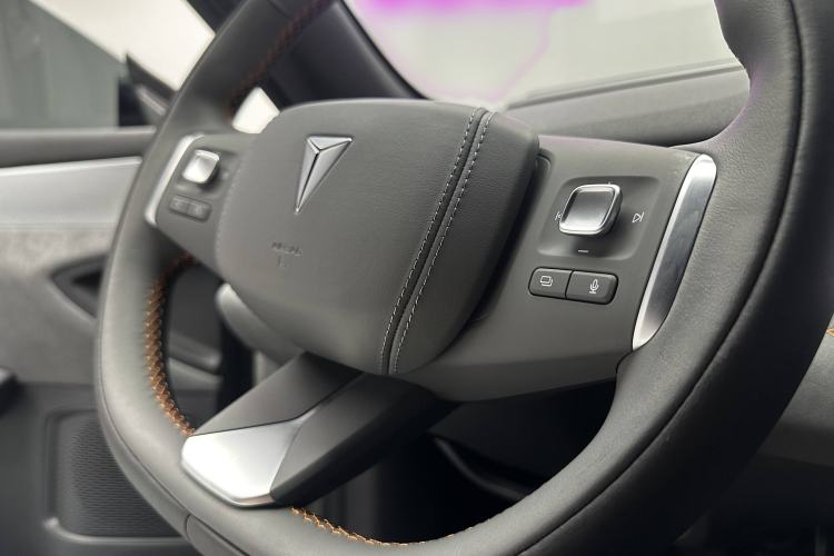 Used Deepal S05 2024 200Max Range-Extended Long-Range Version Steering Wheel
