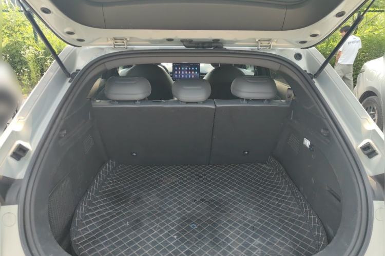 Used Deepal S05 2024 510 Plus Pure Electric Version Trunk