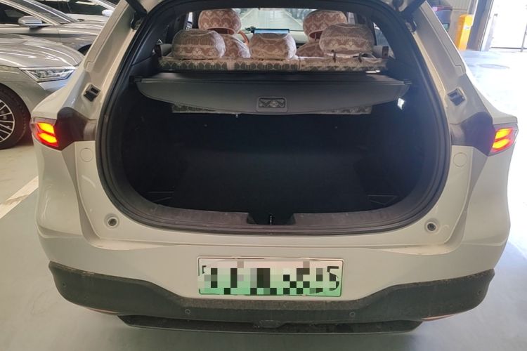 Used Deepal S05 2024 510Max Pure Electric Version Trunk