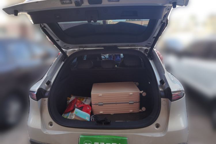 Used Deepal S05 2024 510Max Pure Electric Version Trunk