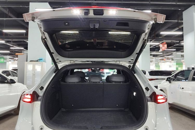 Used Deepal S05 2024 510Max Pure Electric Version Trunk