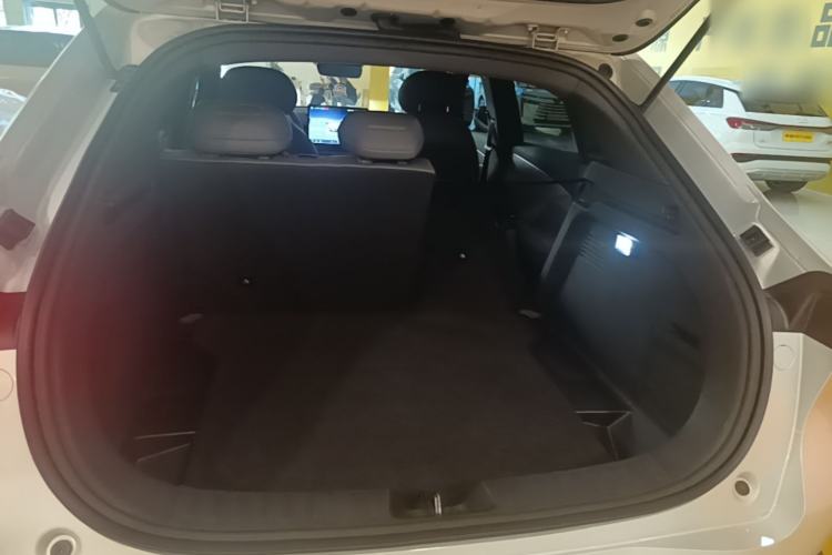 Used Deepal S05 2024 510 Plus Pure Electric Version Trunk