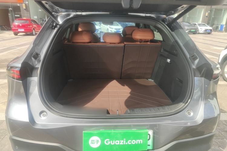 Used Deepal S05 2024 510Max Pure Electric Version Trunk
