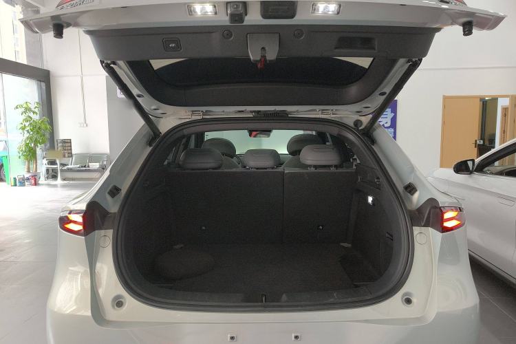 Used Deepal S05 2024 510Max Pure Electric Version Trunk