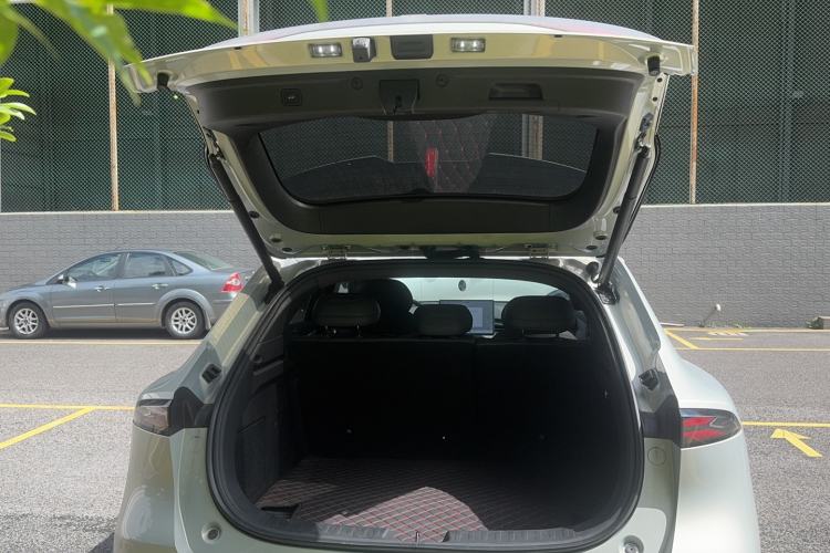 Used Deepal S05 2024 510Max Pure Electric Version Trunk
