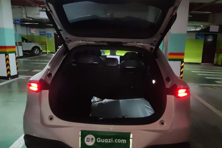 Used Deepal S05 2024 200Max Range-Extended Long-Range Version Trunk