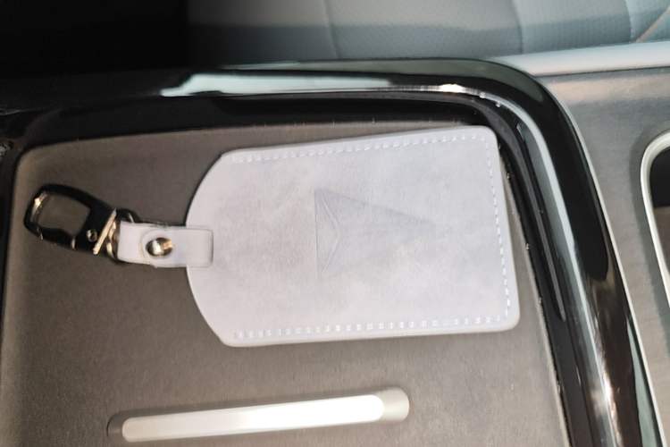 Used Deepal S05 2024 200Max Range-Extended Long-Range Version Vehicle Key