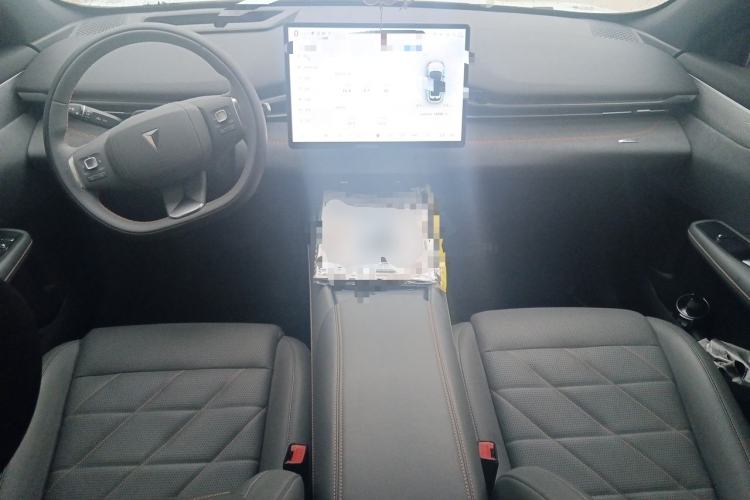 Used Deepal S05 2024 510Max Pure Electric Version Center Console