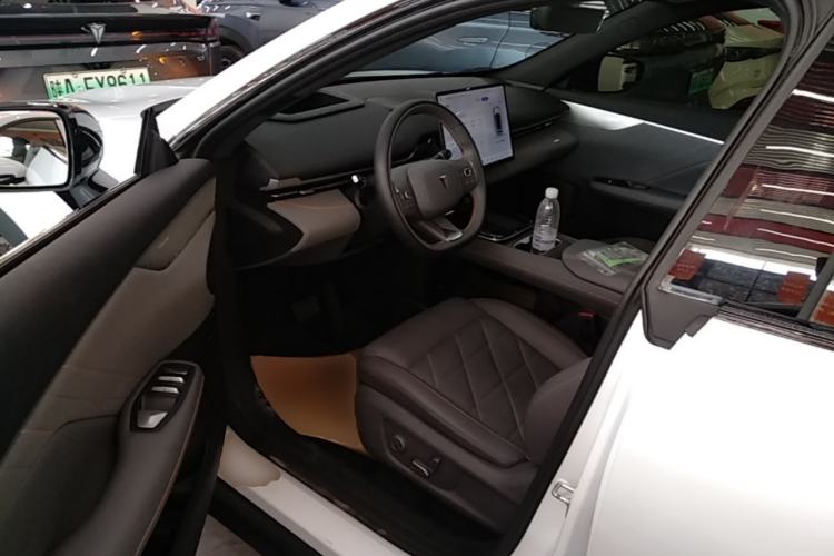 Used Deepal S05 2024 510Max Pure Electric Version Driver Seat