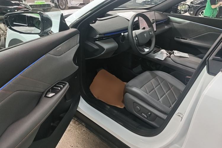 Used Deepal S05 2024 510 Ultra Pure Electric Version Driver Seat