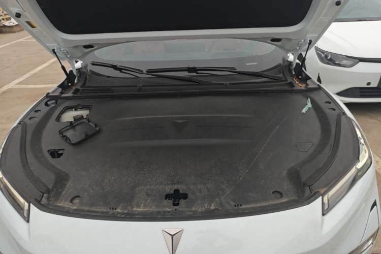 Used Deepal S05 2024 200Max Range-Extended Long-Range Version Engine Bay