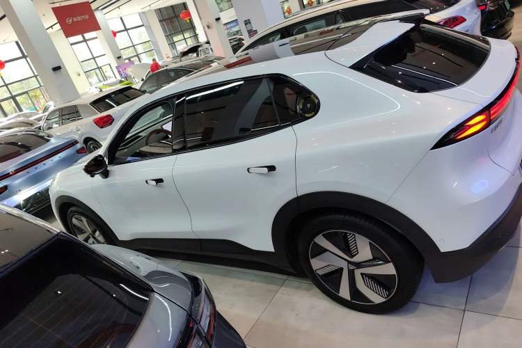 Used Deepal S05 2024 510Max Pure Electric Version Exterior 3
