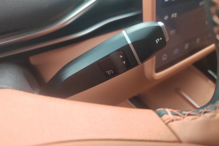 Used Deepal S05 2024 510Max Pure Electric Version Gear Lever