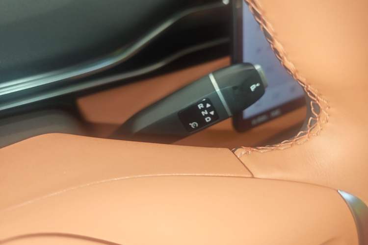 Used Deepal S05 2024 510 Ultra Pure Electric Version Gear Lever