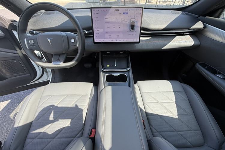Used Deepal S05 2024 510 Plus Pure Electric Version Interior 1