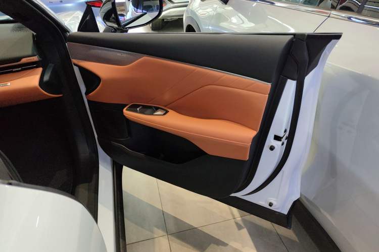 Used Deepal S05 2024 510Max Pure Electric Version Interior 5