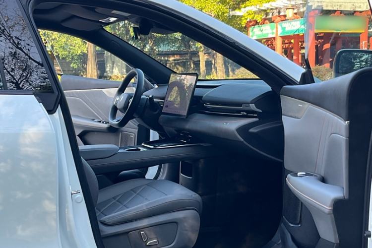 Used Deepal S05 2024 510 Plus Pure Electric Version Interior 8