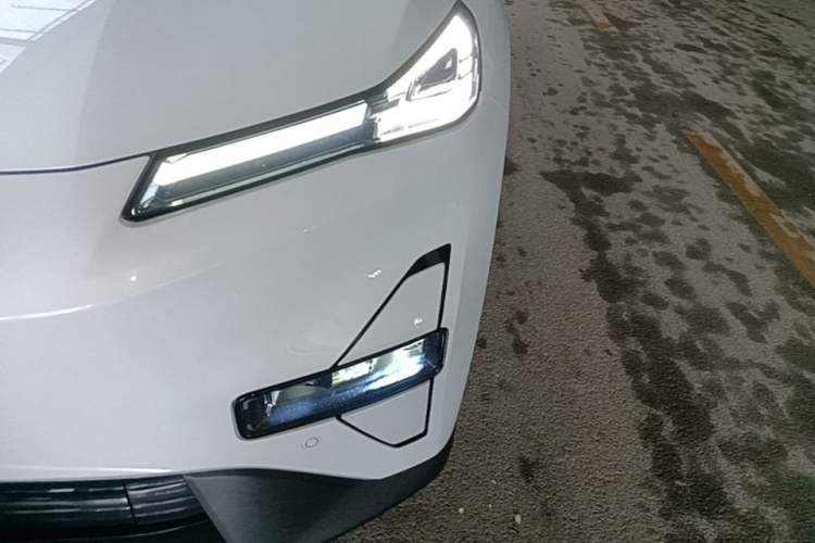 Used Deepal S05 2024 510 Plus Pure Electric Version Left Front Headlight