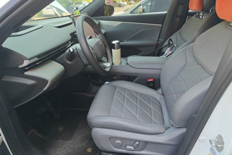 Used Deepal S05 2024 510Max Pure Electric Version Left Front Seat