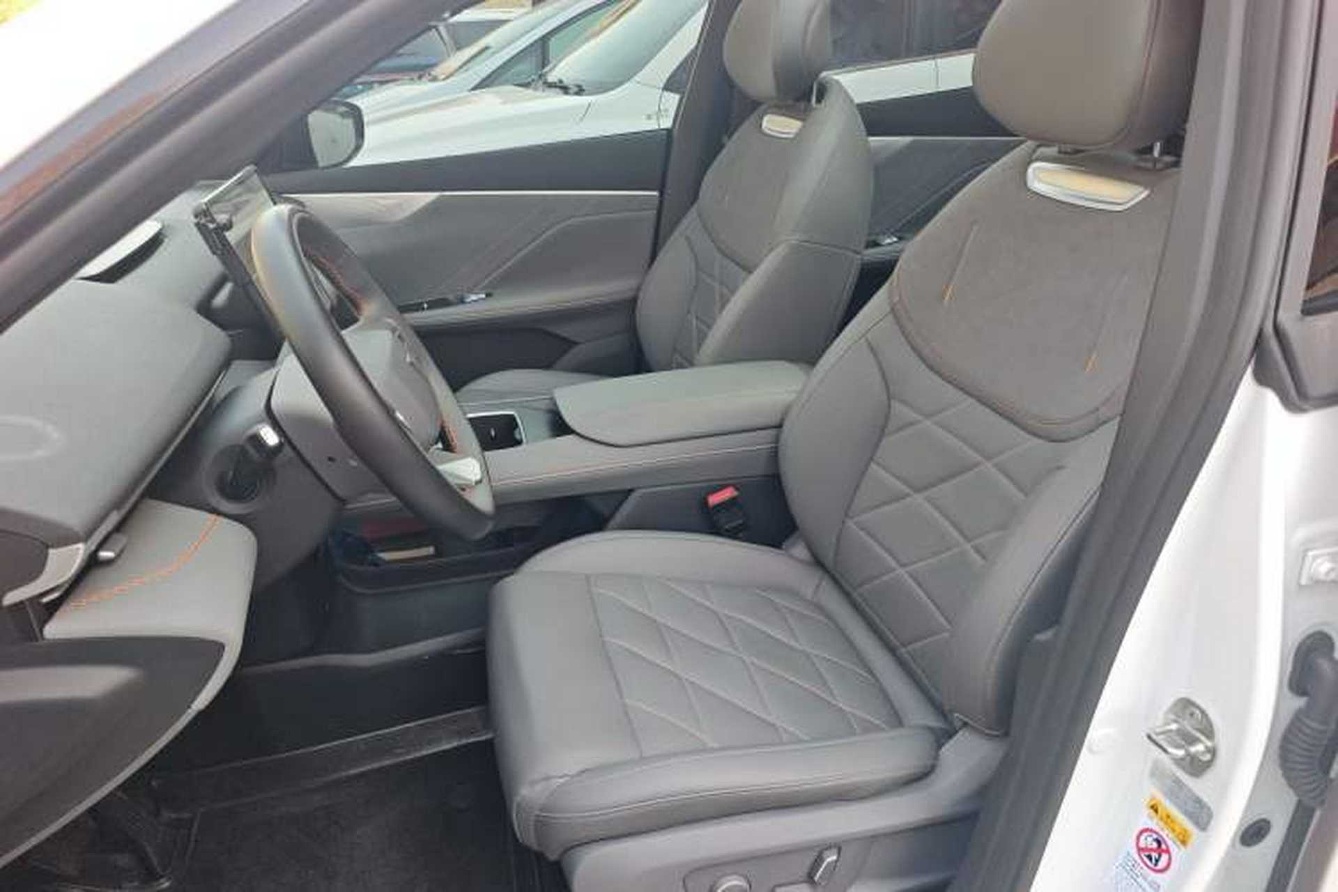 Used Deepal S05 2024 510Max Pure Electric Version Left Front Seat