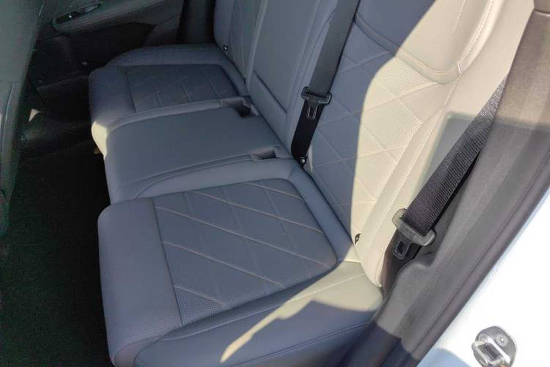 Used Deepal S05 2024 510Max Pure Electric Version Left Rear Seat