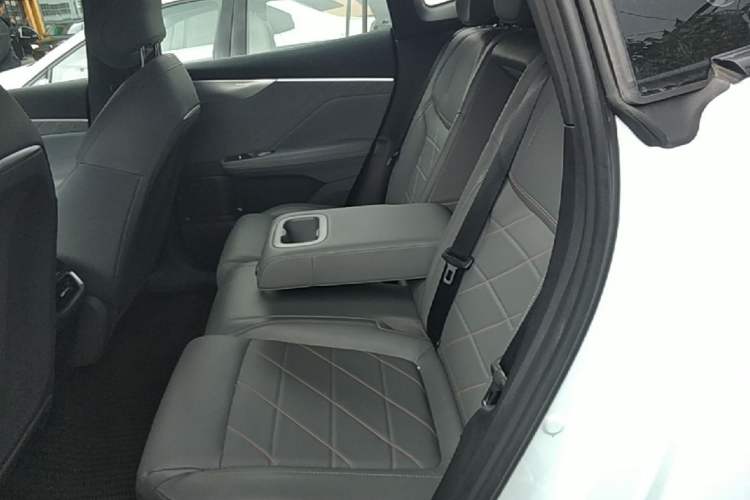 Used Deepal S05 2024 510 Ultra Pure Electric Version Left Rear Seat