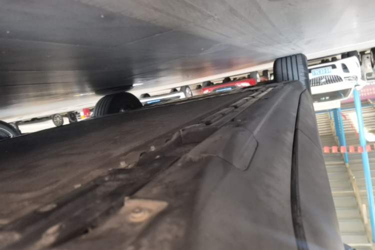 Used Deepal S05 2024 510Max Pure Electric Version Left Side Sill